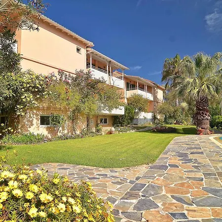 Hotel Konaki